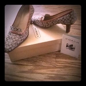 TODAY ONLY Coach Women's Heels SIZE 7.5 W Medium